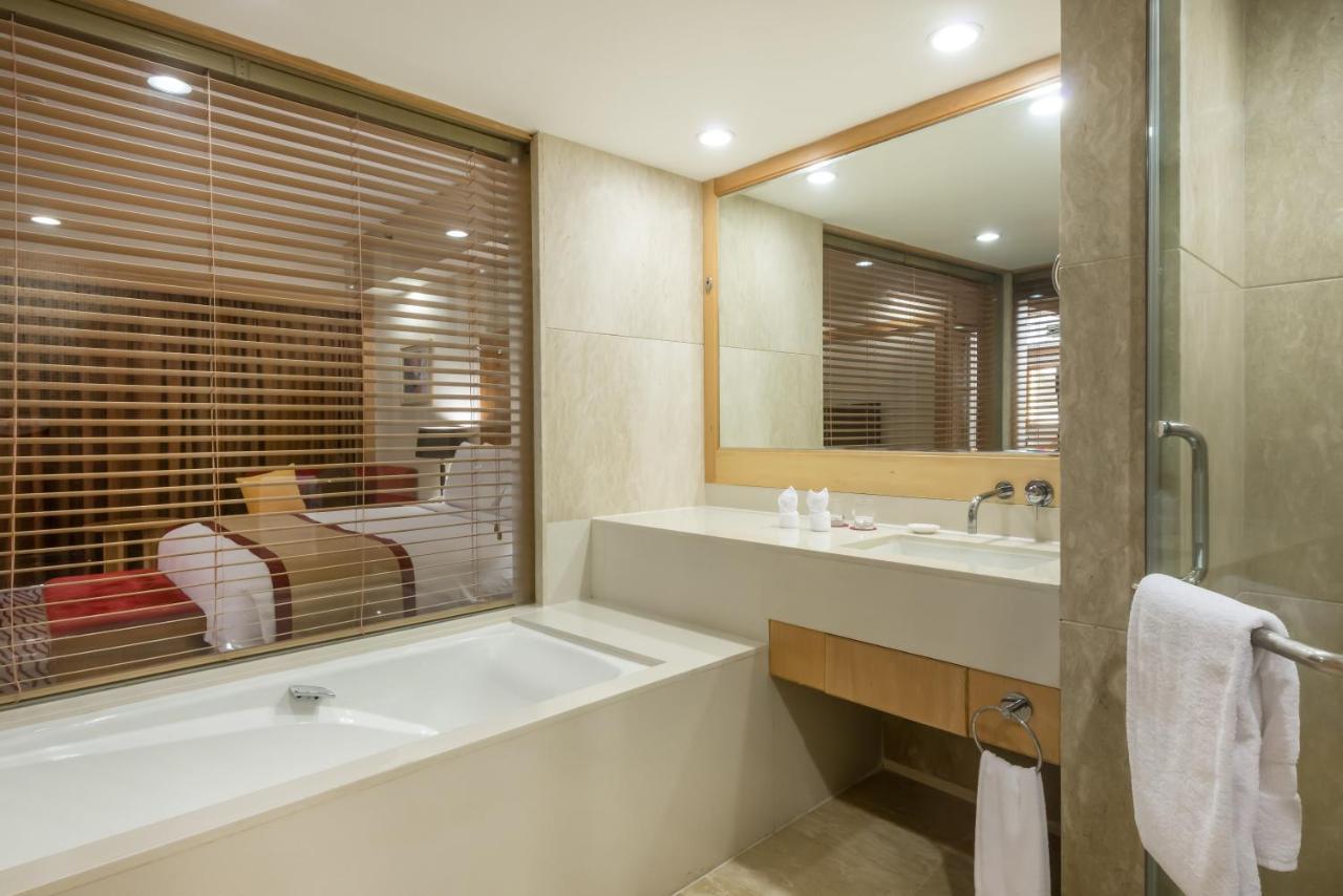 Crowne Plaza Zhanjiang Kang Yi, An Ihg Hotel Eksteriør bilde